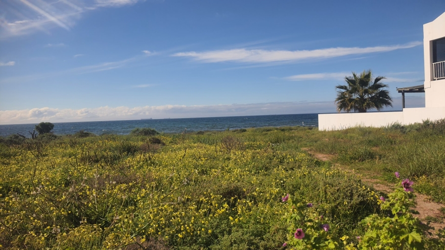  Bedroom Property for Sale in Sandy Point Beach Estate Western Cape